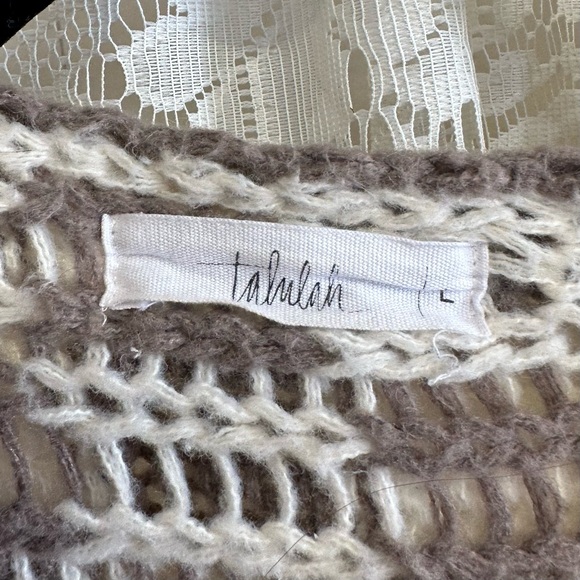 Boutique Checkered Open Front Long Sleeve Cardigan - Picture 2 of 4